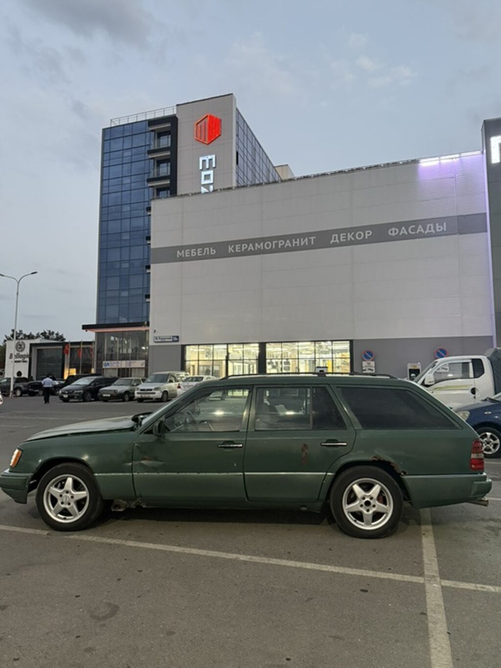 Mercedes-Benz W124: 1993 г., 2.3 л, Бензин, Универсал: фото 7