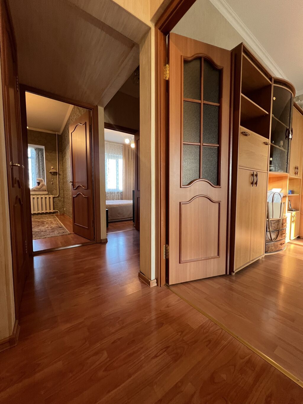 Продаю 3-комнатную квартиру 95 м² в 7 мкр, 7 этаж: фото 2