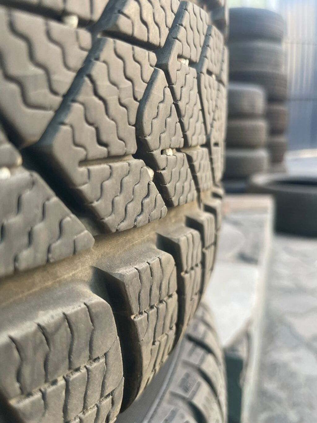 Колеса в сборе 225 / 50 / R 17, Всесезонная, Б/у, Комплект, Внедорожные (АТ/МТ), Литые, отверстий - 5: фото 3