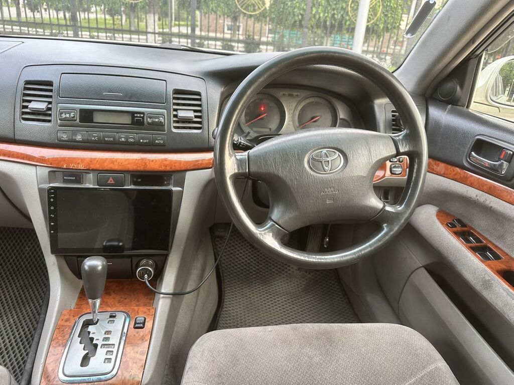 Toyota Mark II: 2003 г., 2 л, Автомат, Бензин, Седан: фото 7