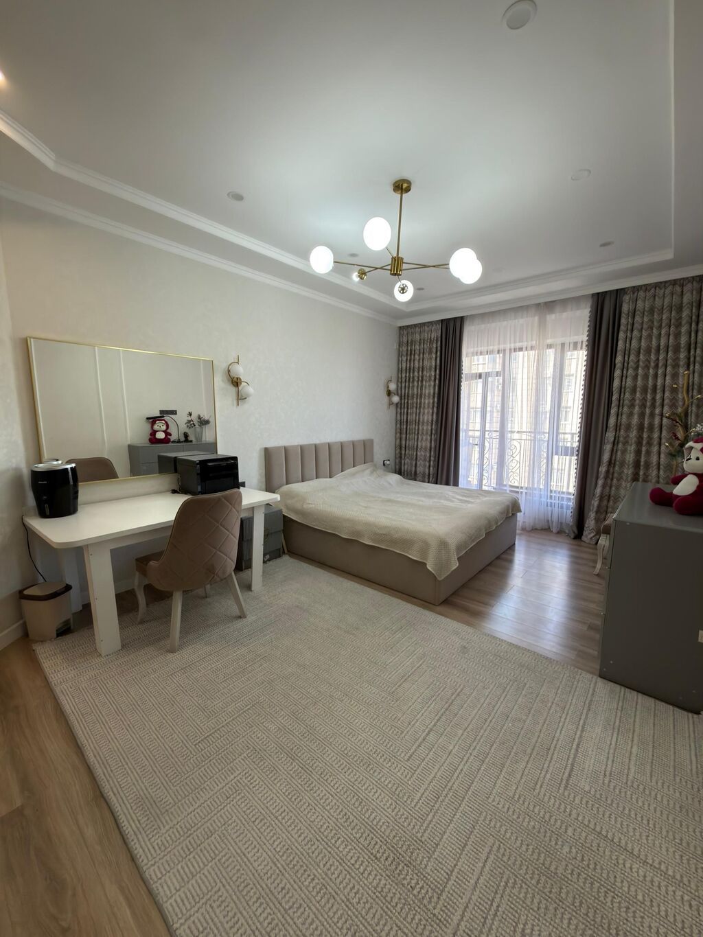 3 комнаты, 120 м², Золотой квадрат Элитка, 8 этаж, Дизайнерский ремонт: фото 2