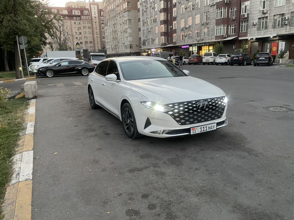 Hyundai Grandeur: 2021 г., 3 л, Автомат, Газ, Седан: фото 2