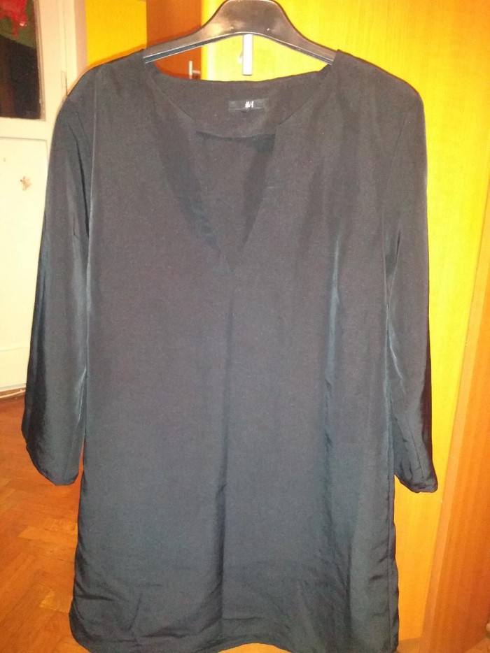 Košulje i bluze: H&M tunika na lalafo.rs H&M tunika - Crvenka