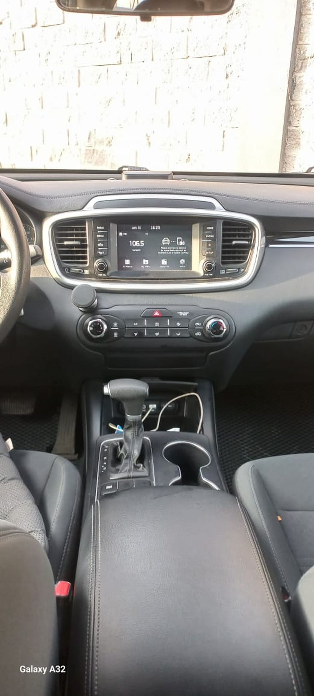 Kia Sorento: 2019 г., 2.4 л, Автомат, Бензин, Кроссовер — фото 6