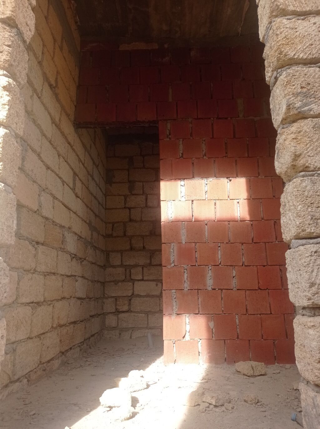 4 otaqlı, 130 kv. m, Kredit yoxdur, Təmirsiz