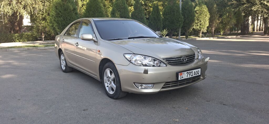 Toyota Camry: 2005 г., 2.4 л, Автомат, Бензин, Седан: фото 2