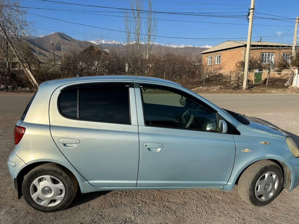 Toyota Vitz: 2003 г., 1.3 л, Автомат, Бензин, Хэтчбэк: фото 5