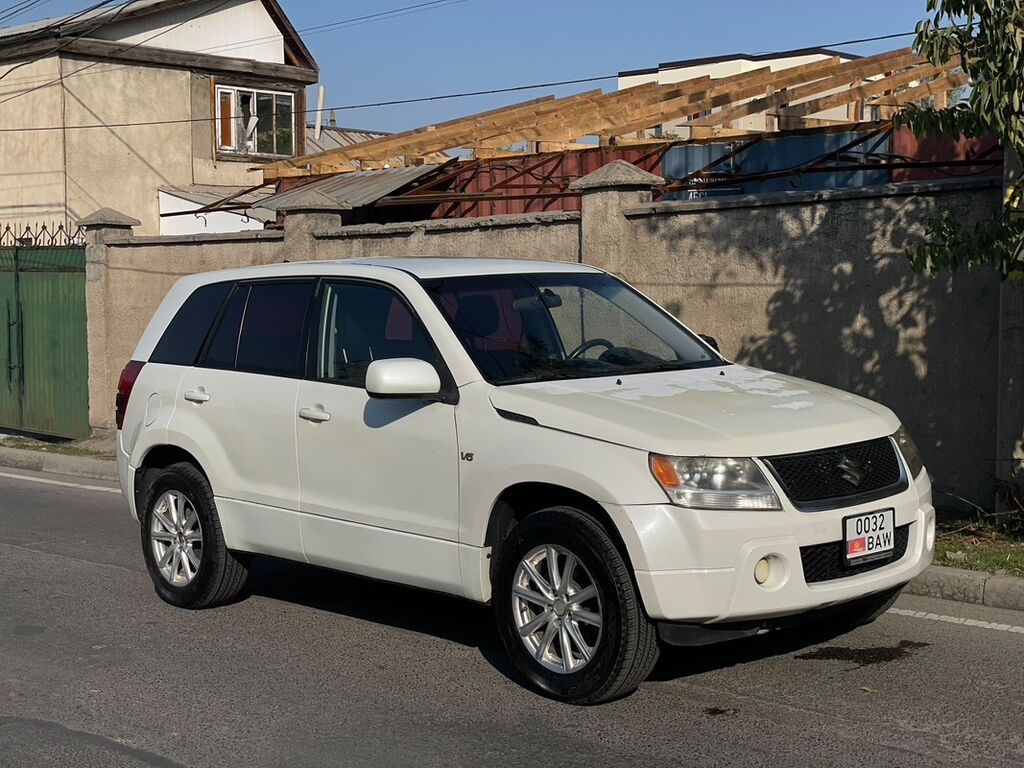 Suzuki Grand Vitara: 2008 г., 2.7 л, Автомат, Бензин, Кроссовер: фото 2