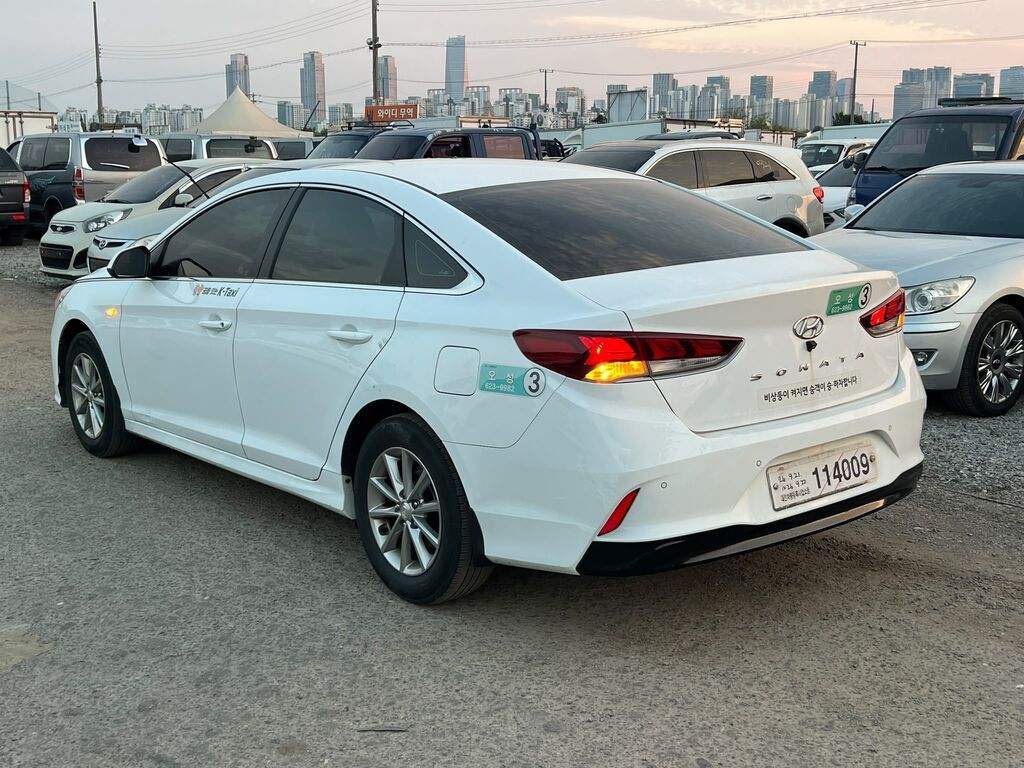 Hyundai Sonata: 2022 г., 2 л, Автомат, Газ, Седан: фото 3