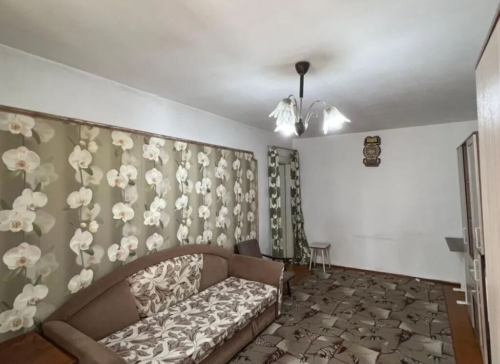 1 комната, 35 м², 5 мкр 104 серия, 2 этаж, Косметический ремонт: фото 2