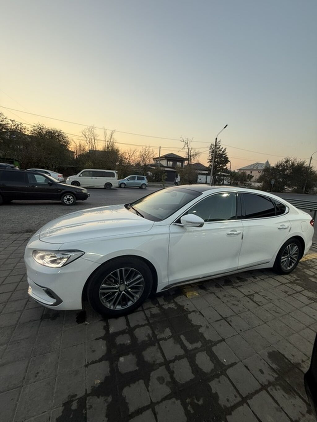 Hyundai Grandeur: 2017 г., 3 л, Автомат, Газ, Седан: фото 3