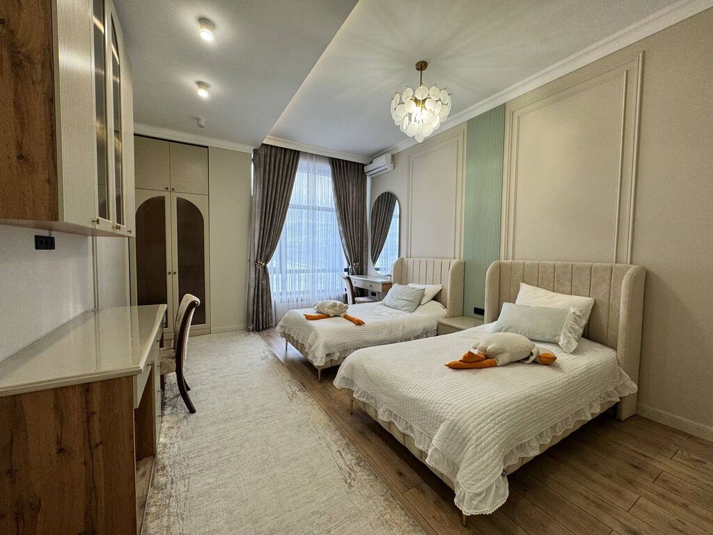 4 комнаты, 184 м², ул. Чынгыз Айтматова Элитка, 4 этаж, Дизайнерский ремонт: фото 8