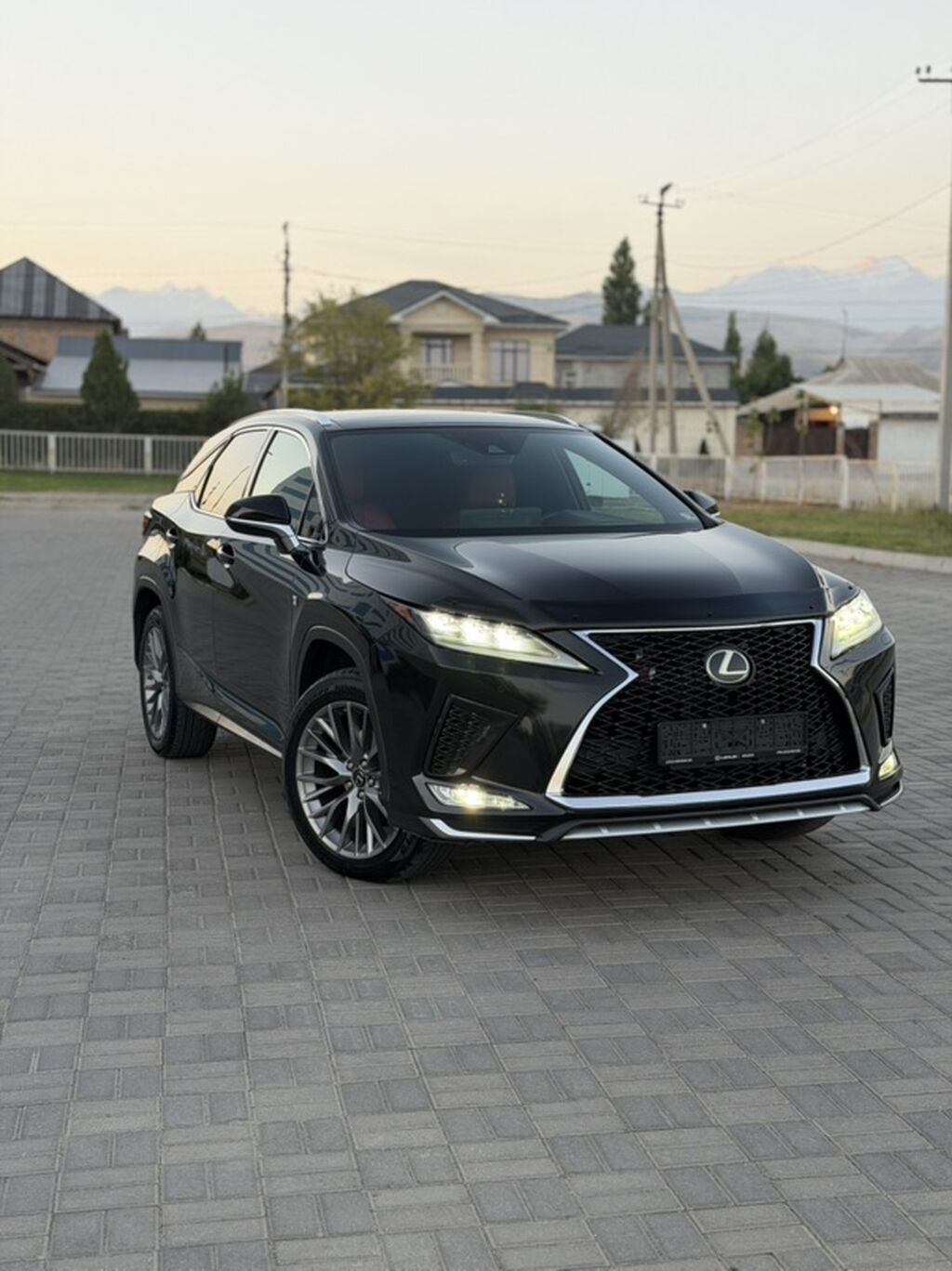 Lexus RX: 2022 г., 3.5 л, Автомат, Бензин, Кроссовер: фото 2