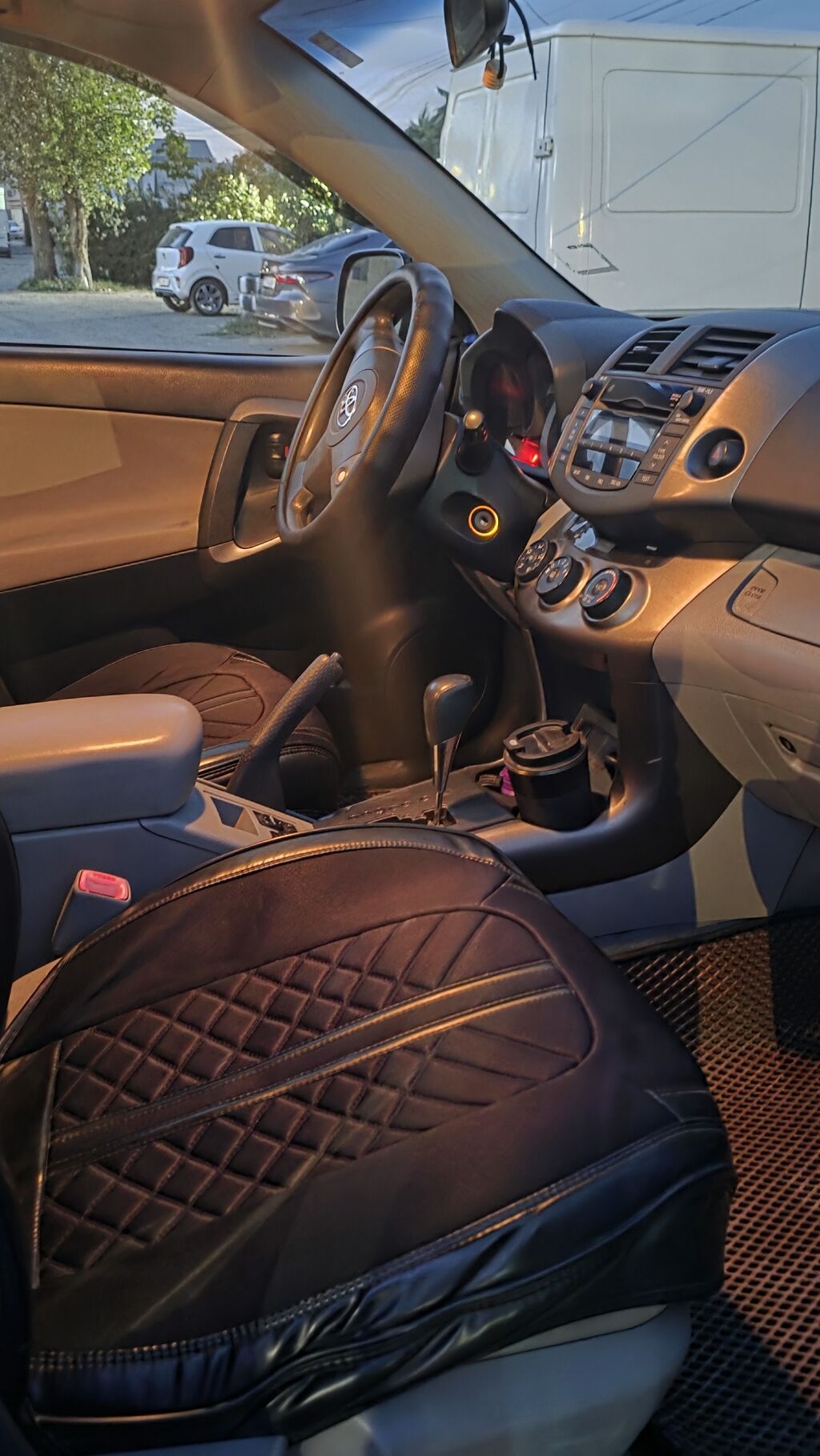 Toyota RAV4: 2009 г., Автомат, Кроссовер: фото 6