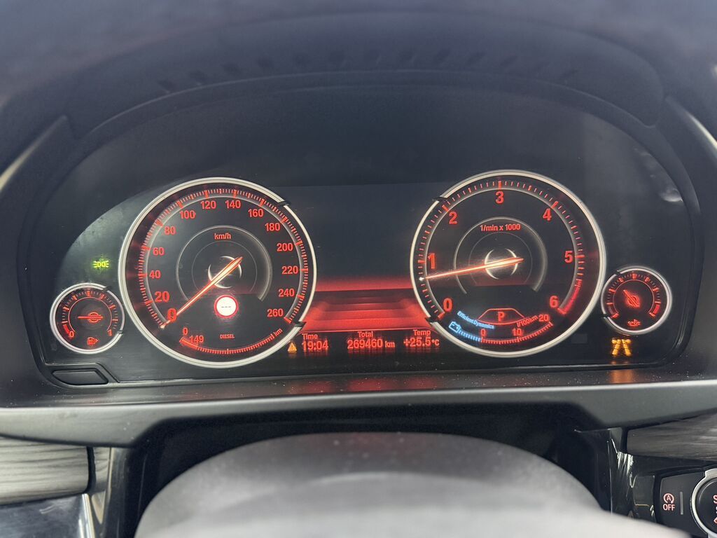 BMW X5: 2016 г., 3 л, Автомат, Дизель, Кроссовер: фото 6