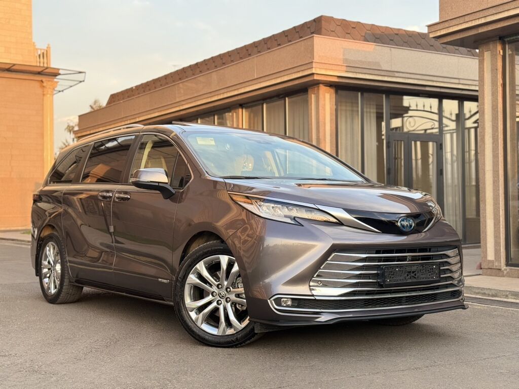 Toyota Sienna: 2021 г., 2.5 л, Автомат, Гибрид, Минивэн: фото 6