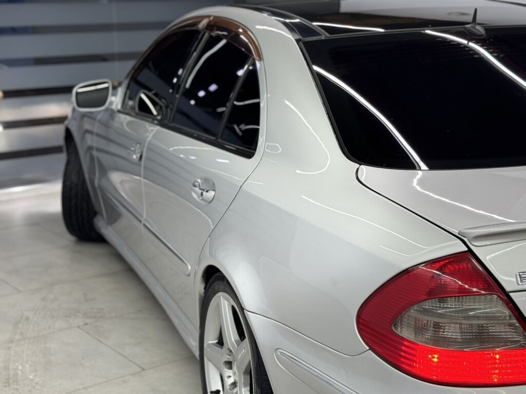 Mercedes-Benz E-класс AMG: 2002 г., 5 л, Автомат, Бензин, Седан: фото 7