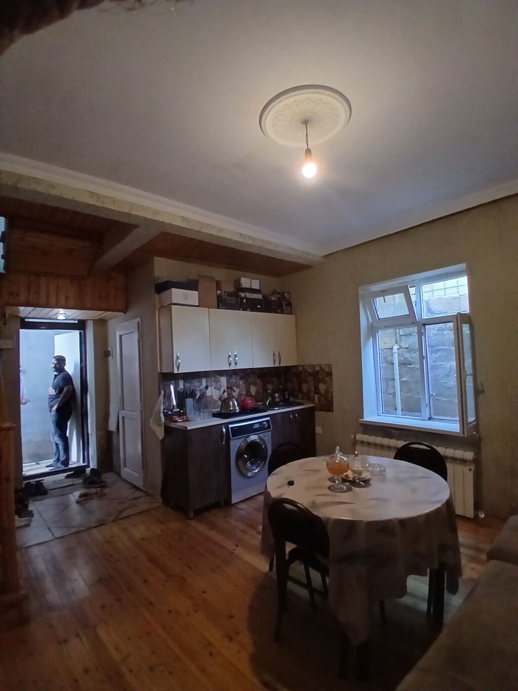 3 otaqlı, 80 kv. m, Orta təmir