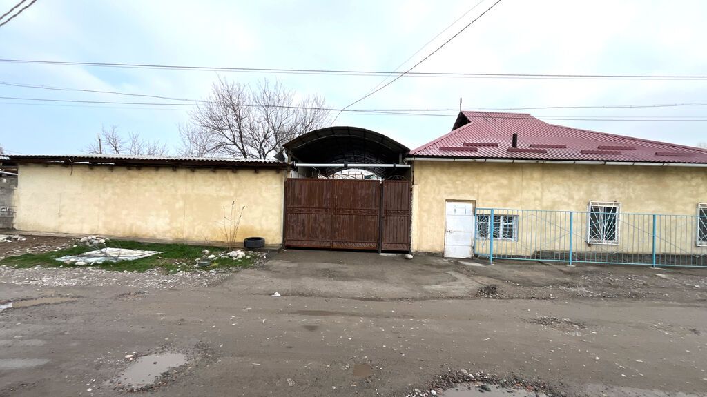 Срочно продается дом под бизнес! Рядом рынок Дордой (пешком 5 минут): фото 4