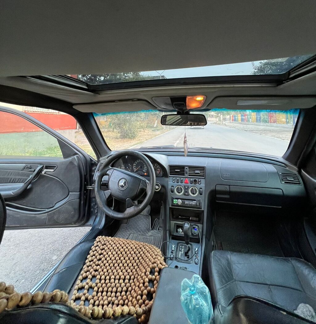 Mercedes-Benz C-Class: 1998 г., 2.6 л, Автомат, Бензин, Седан: фото 3