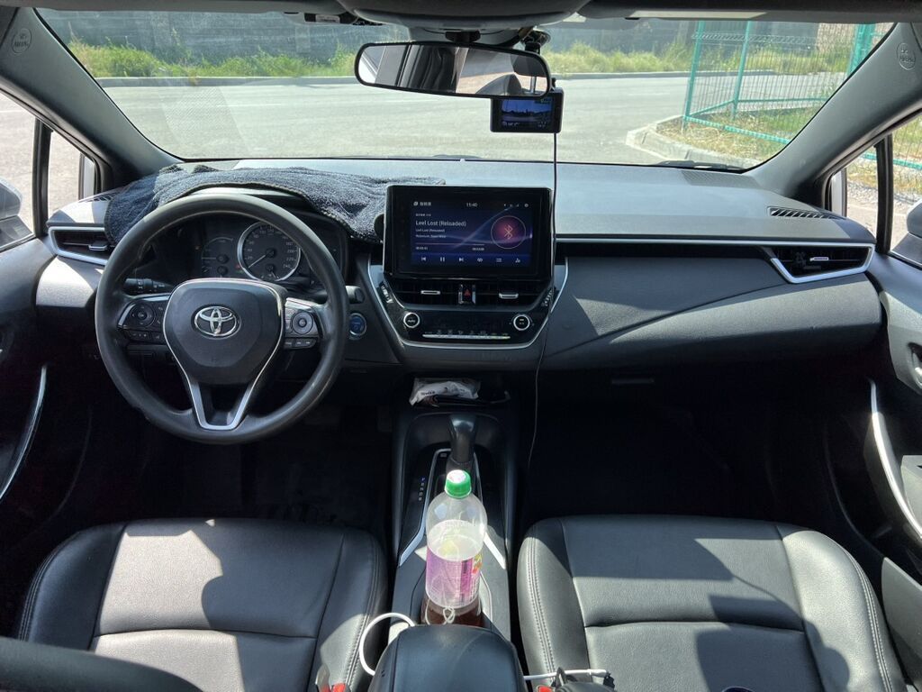 Toyota Corolla: 2020 г., 1.8 л, Вариатор, Гибрид, Седан: фото 8