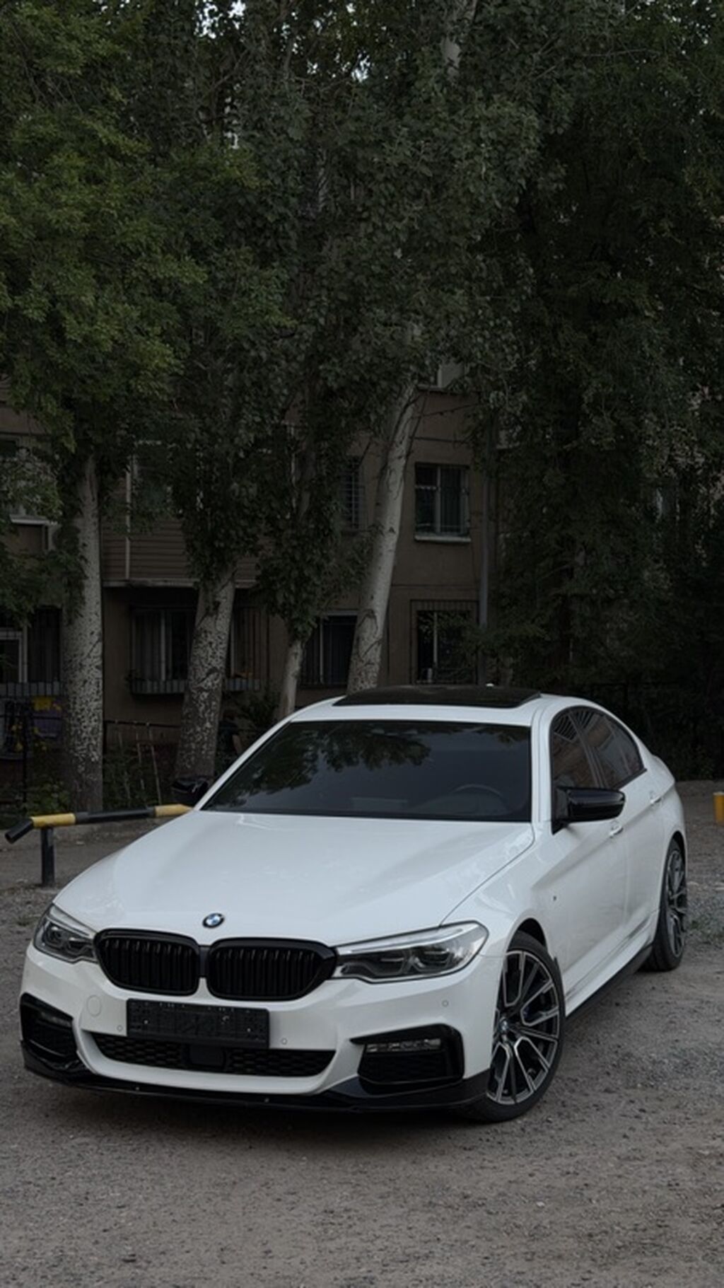 BMW 5 series: 2017 г., 2 л, Автомат, Бензин, Седан — фото 1