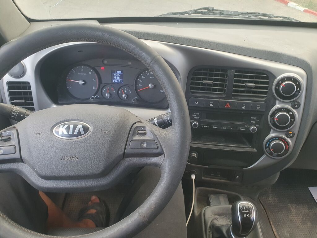 Kia Bongo — компактный бортовой грузовик Основные особенности: -: фото 6