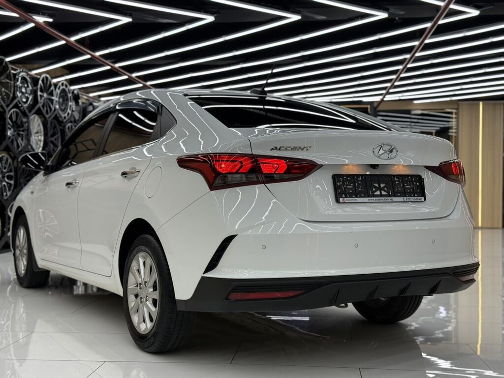 Hyundai Accent: 2020 г., 1.6 л, Автомат, Бензин, Седан: фото 3