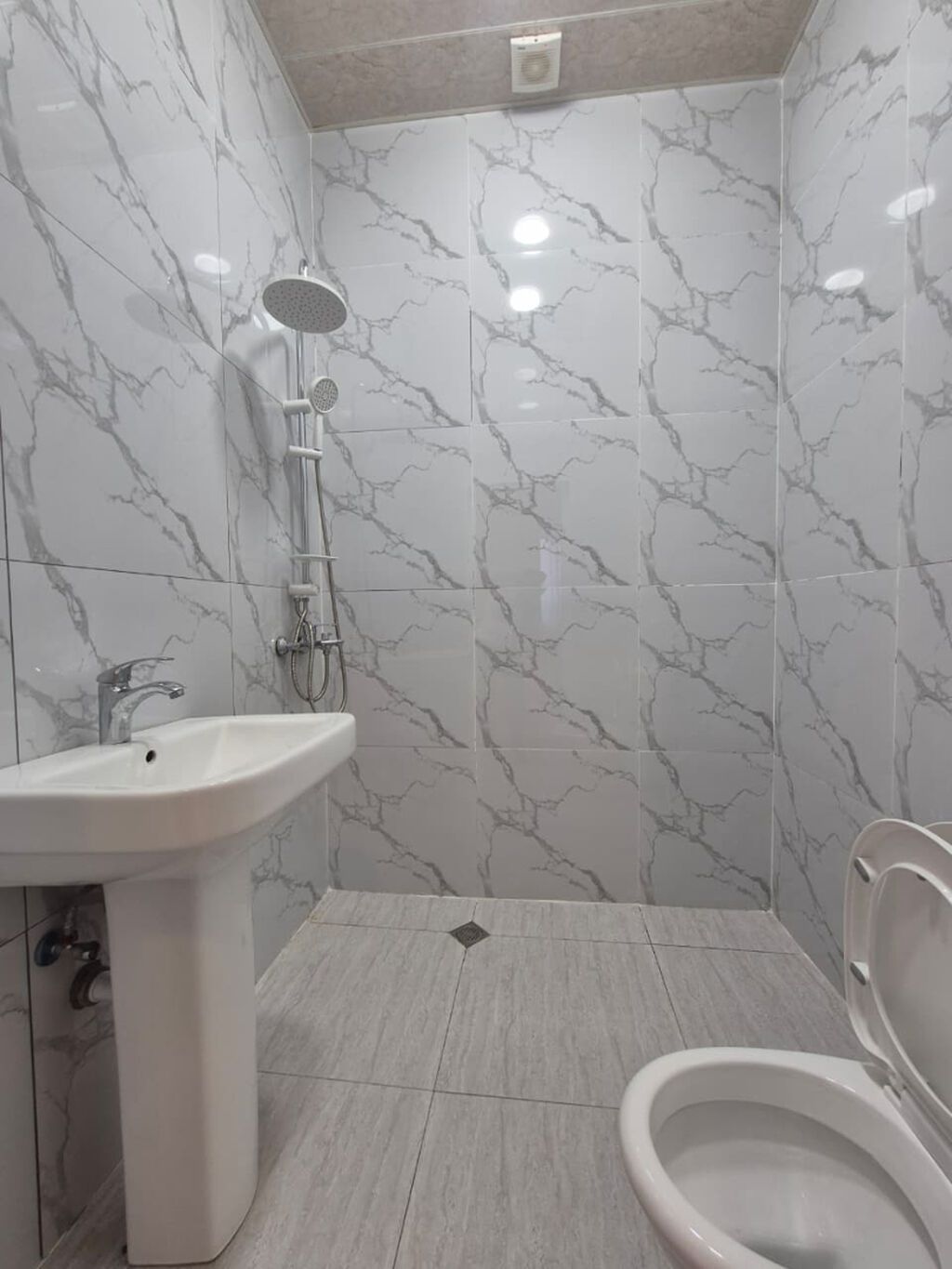 3 otaqlı, Yeni tikili, 82 kv. m