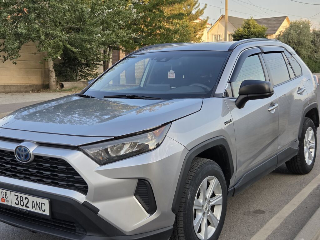 Toyota RAV4: 2020 г., 2.5 л, Автомат, Гибрид, Кроссовер: фото 2