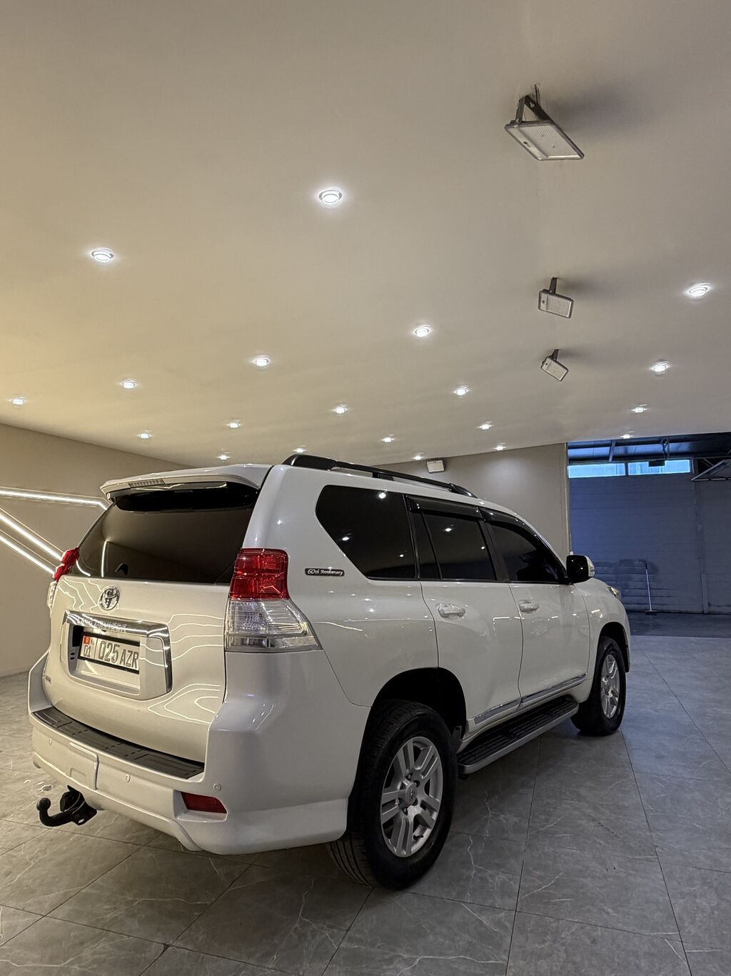 Toyota Land Cruiser Prado: 2011 г., 3 л, Автомат, Дизель, Внедорожник: фото 6