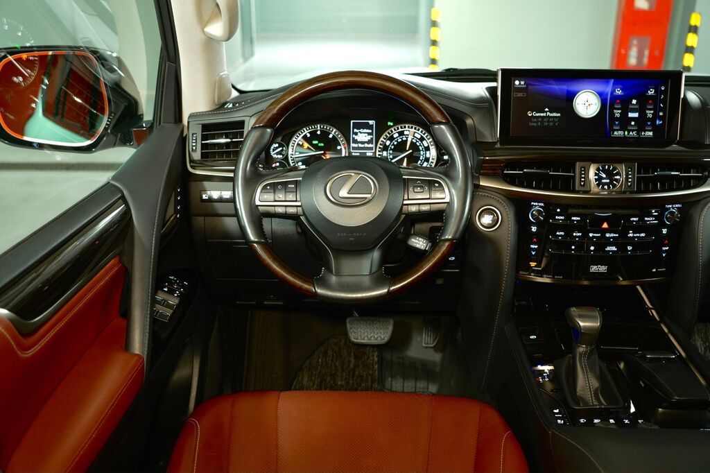 Lexus LX: 2019 г., 5.7 л, Автомат, Бензин, Внедорожник: фото 5