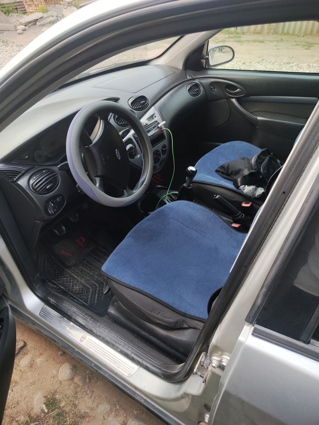 Ford Focus: 2001 г., 1.6 л, Механика, Бензин, Хэтчбэк: фото 8
