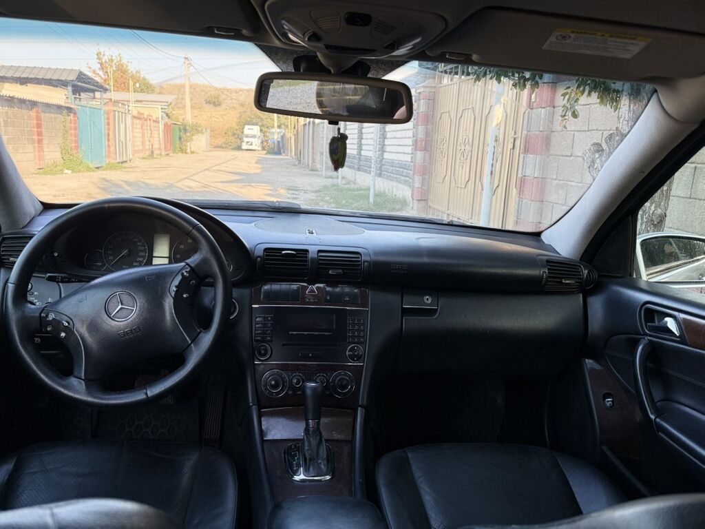 Mercedes-Benz C-Class: 2004 г., 2 л, Автомат, Бензин, Седан: фото 7