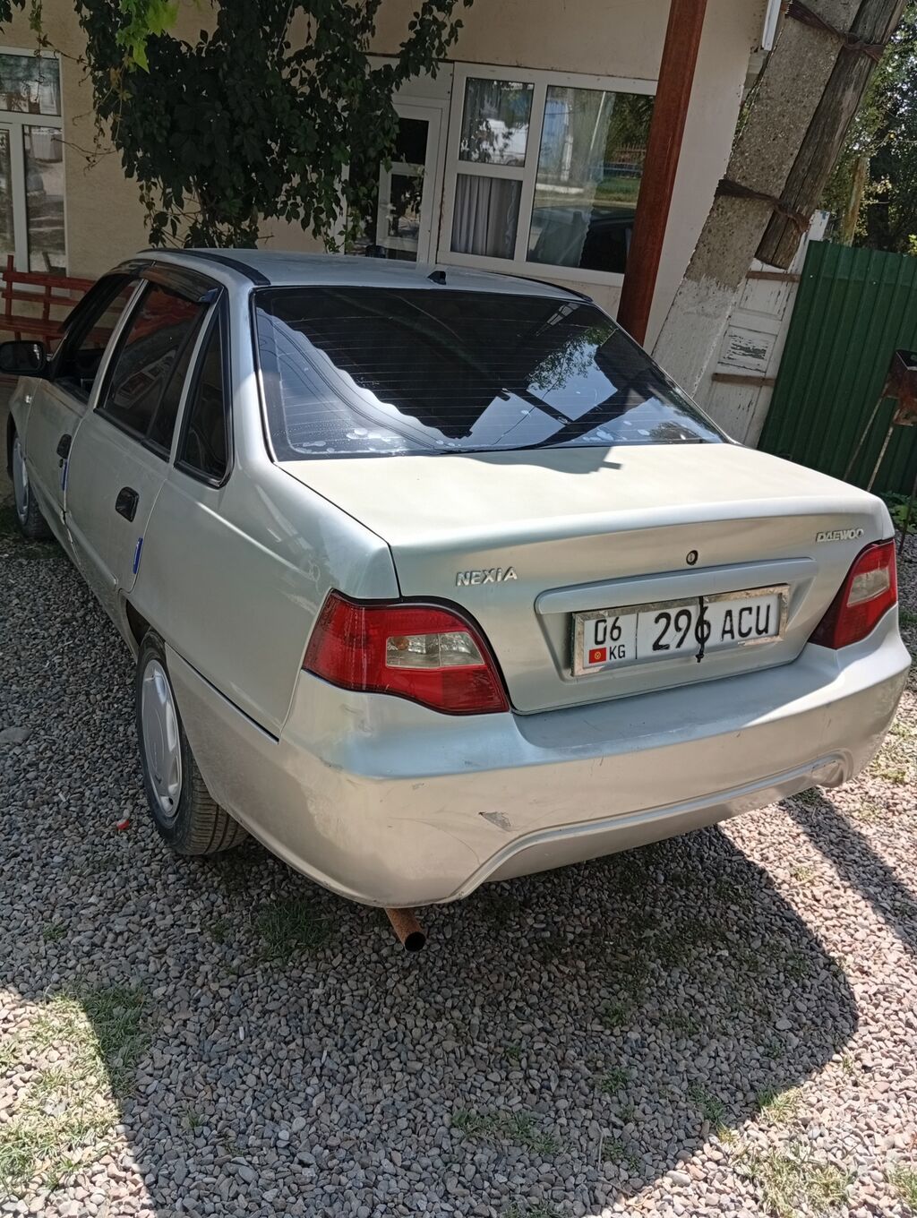 Daewoo Nexia: 2010 г., Механика, Бензин, Седан: фото 2