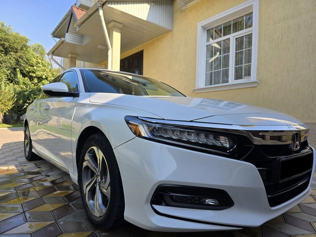 Honda Accord: 2019 г., 1.5 л, Автомат, Бензин, Седан: фото 2