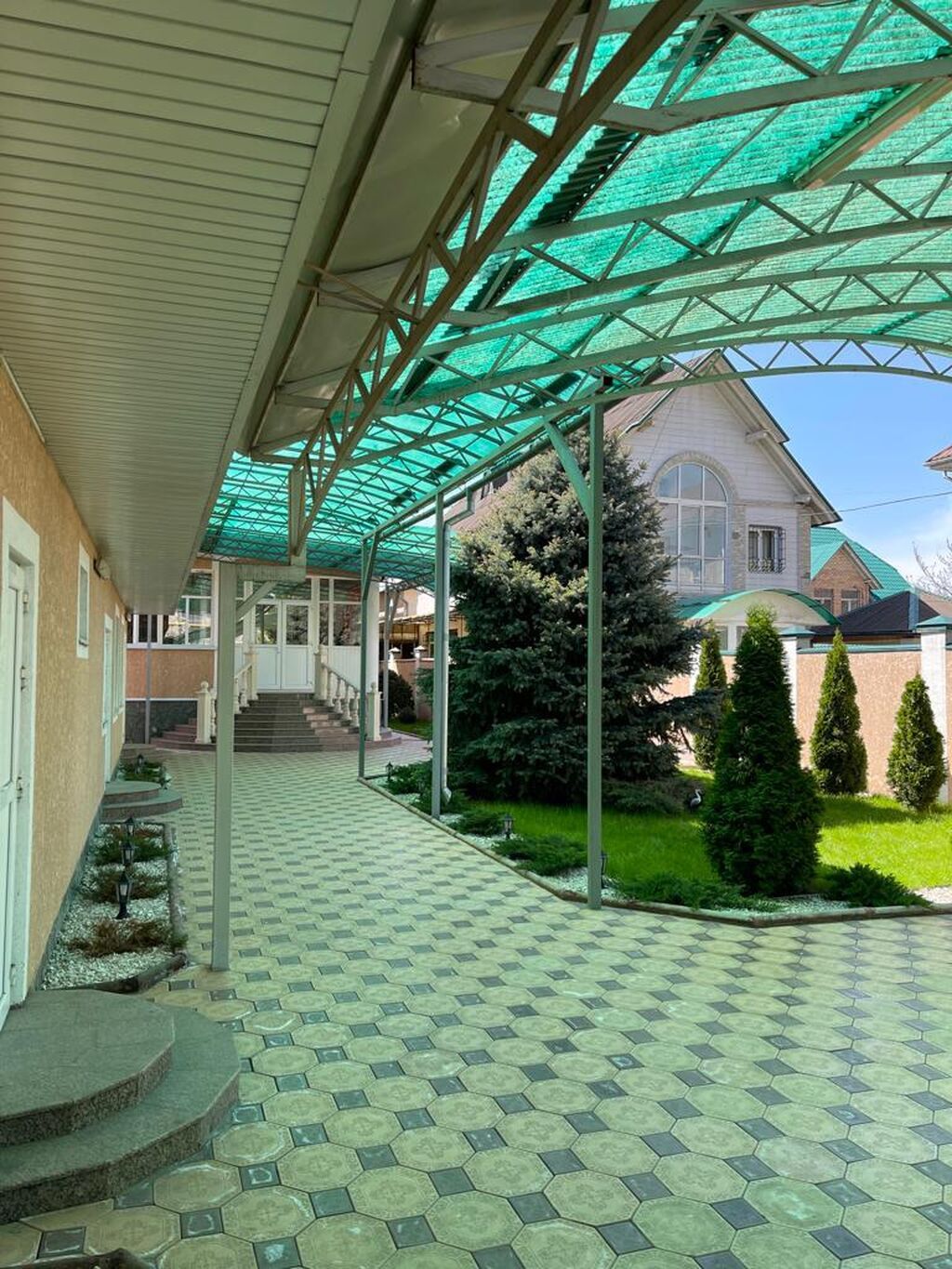 300 м², 5 комнат, Юг-2 мкр, Без животных: фото 7
