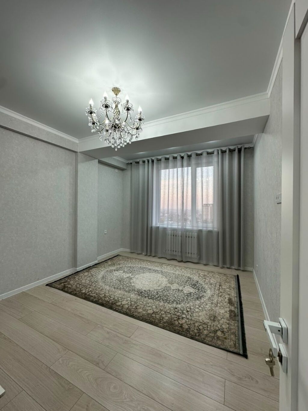 2 комнаты, 78 м², Элитка, Джал мкр (в т.ч. Верхний, Нижний, Средний) Элитка, 9 этаж, Дизайнерский ремонт: фото 2
