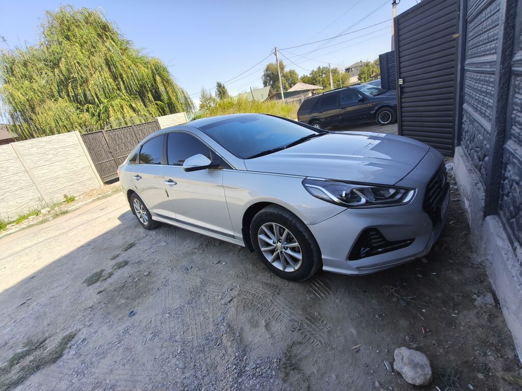 Hyundai Sonata: 2018 г., 2 л, Автомат, Газ, Седан: фото 1