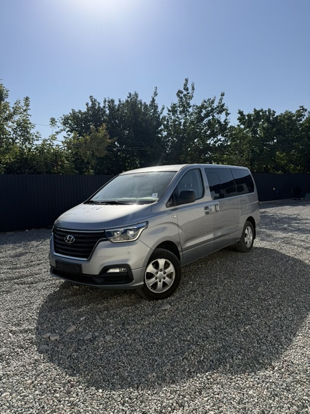 Hyundai Grand Starex: 2020 г., 2.5 л, Автомат, Дизель, Минивэн: фото 2
