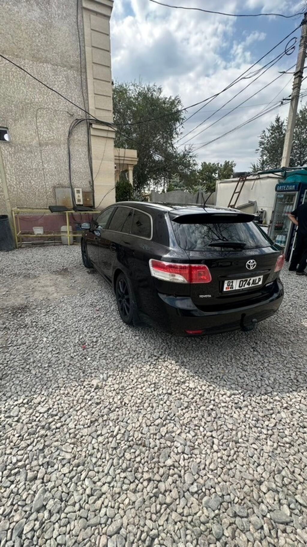 Toyota Avensis: 2009 г., 2.2 л, Автомат, Дизель, Универсал: фото 3