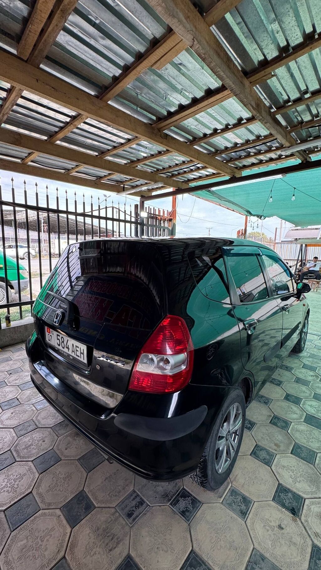 Honda Jazz: 2002 г., 1.3 л, Механика, Бензин, Хэтчбэк: фото 5
