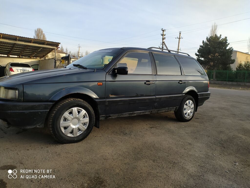 Volkswagen Passat: 1989 г., 1.8 л, Механика, Бензин, Универсал: фото 1