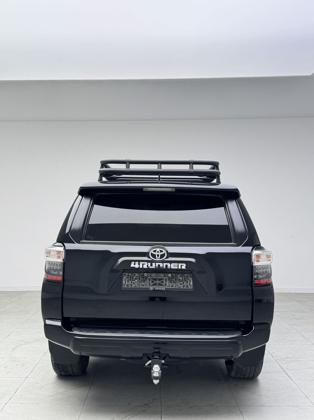 Toyota 4Runner: 2020 г., 4 л, Автомат, Газ, Внедорожник: фото 4