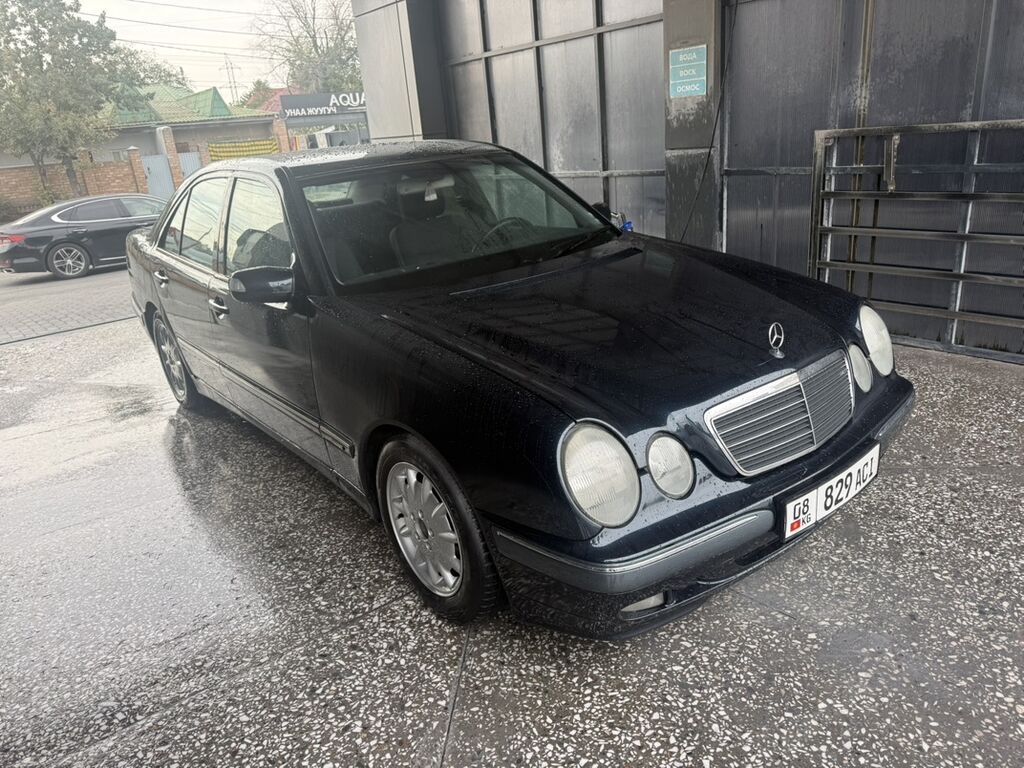 Mercedes-Benz E-Class: 2001 г., 2 л, Автомат, Бензин, Седан: фото 3