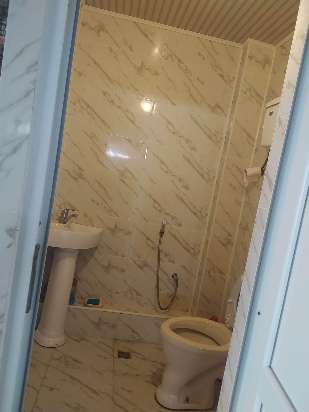 4 otaqlı, 135 kv. m, Kredit yoxdur, Yeni təmirli
