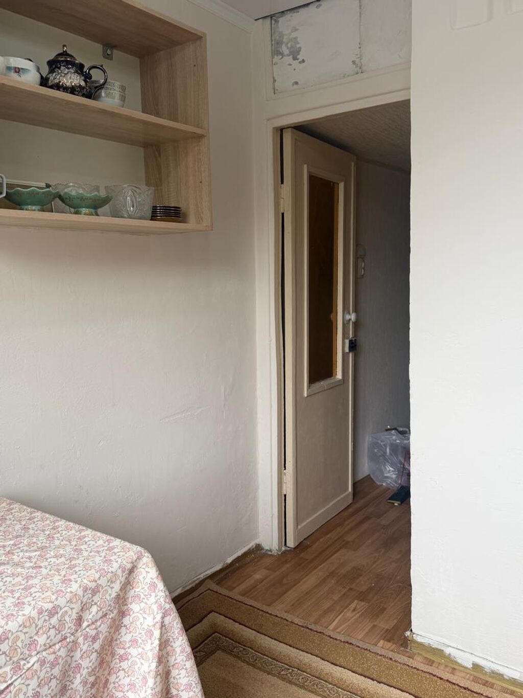 2 комнаты, 43 м², 4 мкр 104 серия, 4 этаж, Косметический ремонт: фото 3