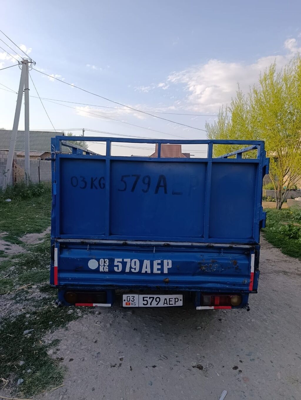Hyundai Porter (Porter/Porter I) — компактный бортовой грузовик синего: фото 7