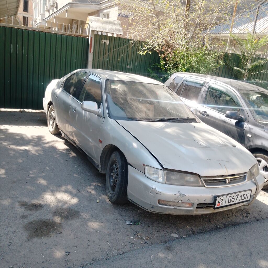 Honda Accord: 1996 г., Автомат, Бензин, Седан: фото 3