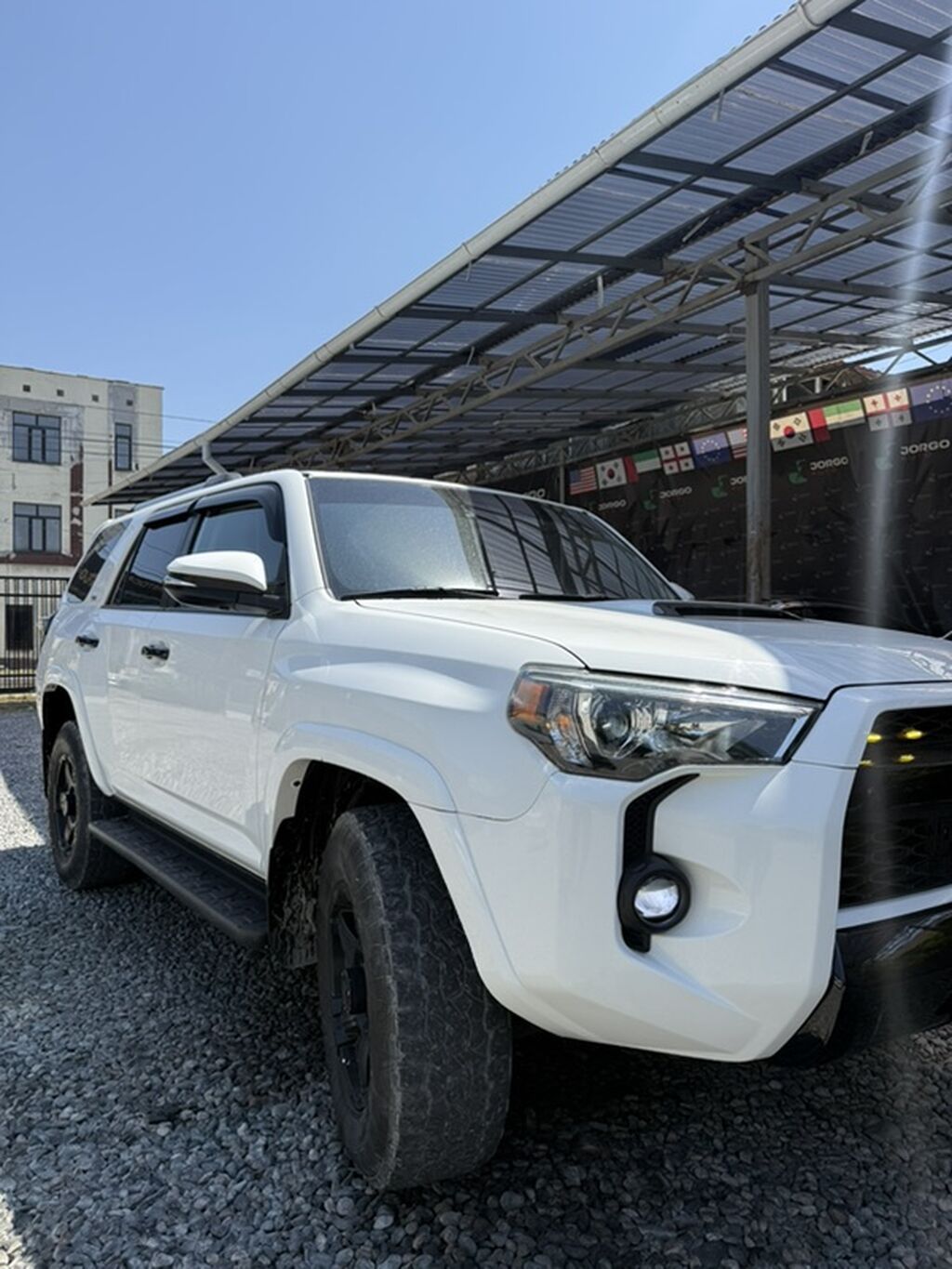 Toyota 4Runner: 2021 г., 4 л, Автомат, Бензин, Внедорожник: фото 3